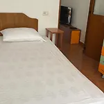 Domi